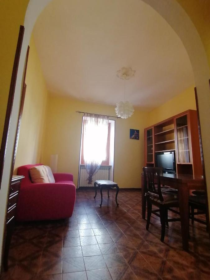 Hotel Due Finestre Sul Cortile Novi Ligure Exterior foto